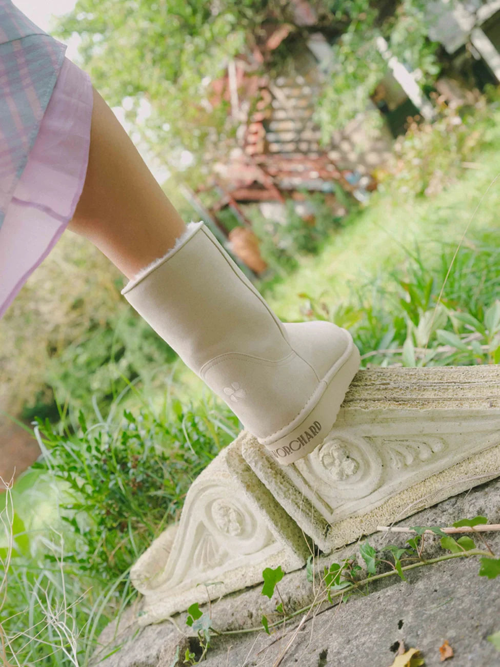 Off-white vegan comfort winter boots