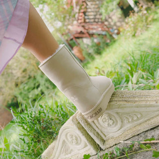 Off-white vegan comfort winter boots