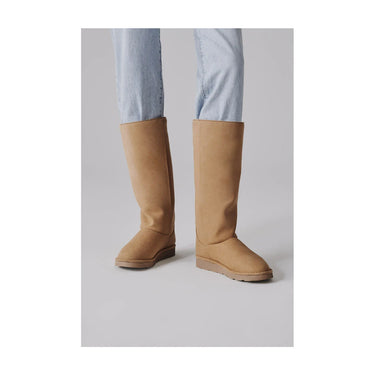 Beige vegan luxury knee-high boots with Faux Furs