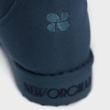 Blue sustainable vegan boots – ugg-inspired design