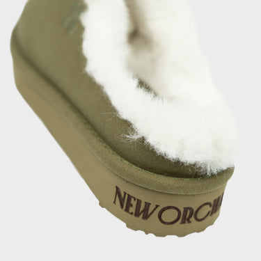 Dark green recycled fabric slippers sustainable soft footwear