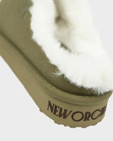 Dark green recycled fabric slippers sustainable soft footwear