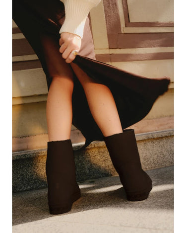 Ethical winter boots chocolate brown with black faux fur