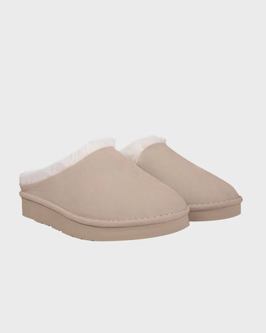 Light beige faux wool lined slippers sustainable cozy shoes