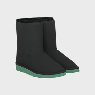 Vegan snow boots in black with green sole – ugg-inspired
