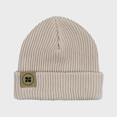 Warm beige ribbed beanie – cold-weather essential